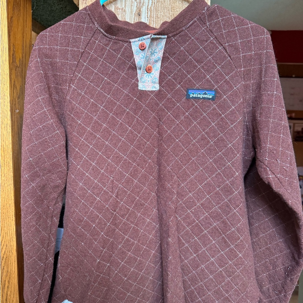 Patagonia quilted diamond wool pullover Henley